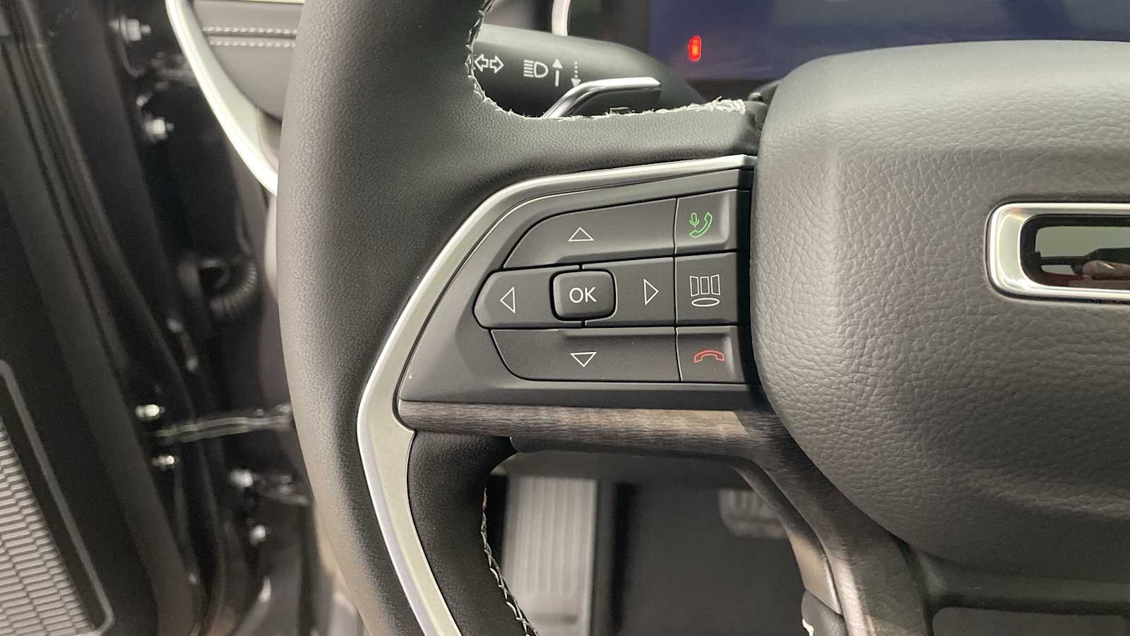 Thumbnail: 2025 Jeep Grand Cherokee - 15