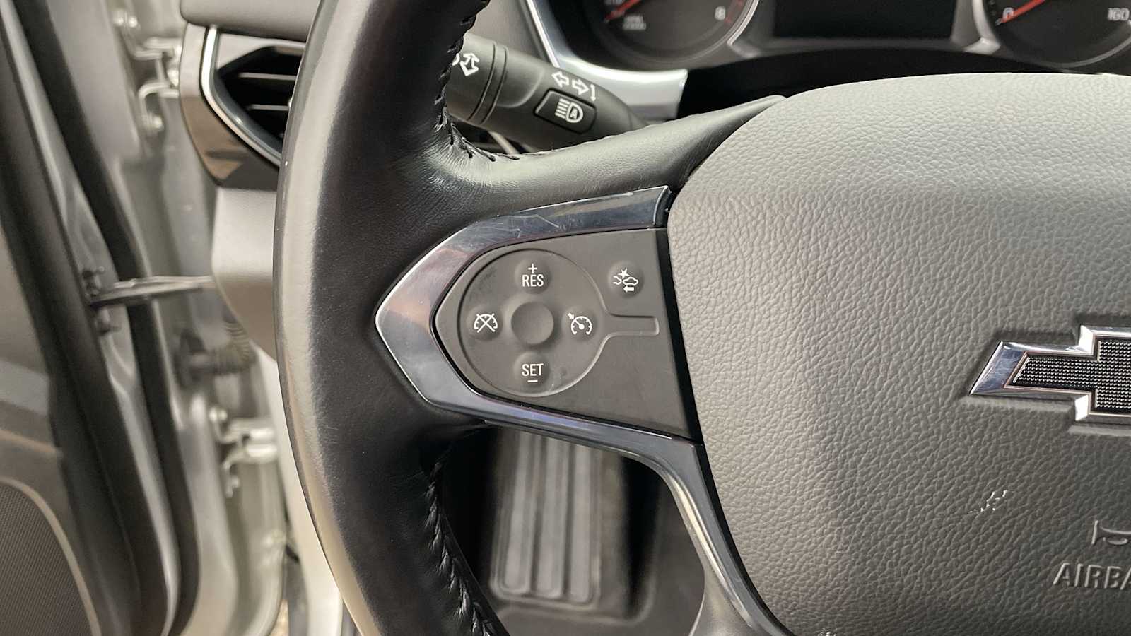 Thumbnail: 2022 Chevrolet Traverse - 13