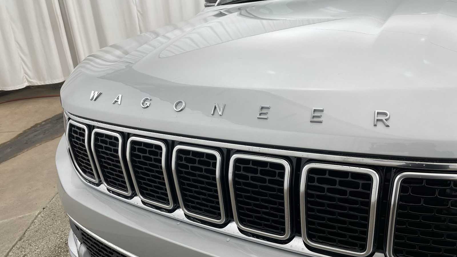 Thumbnail: 2025 Jeep Wagoneer - 42