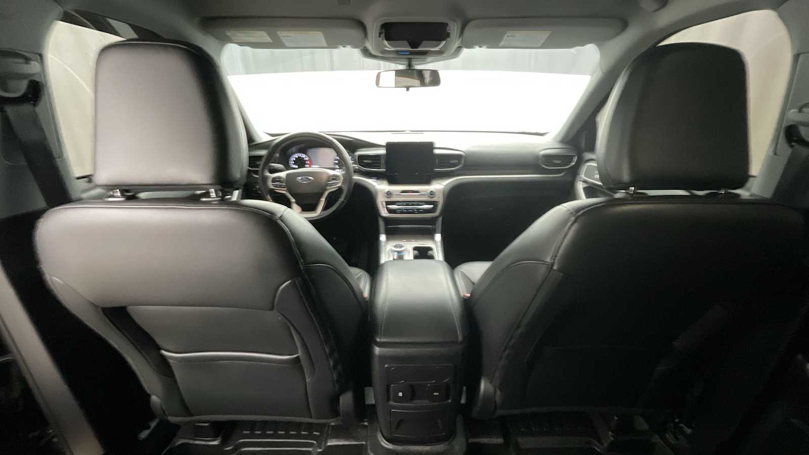 Thumbnail: 2022 Ford Explorer - 7