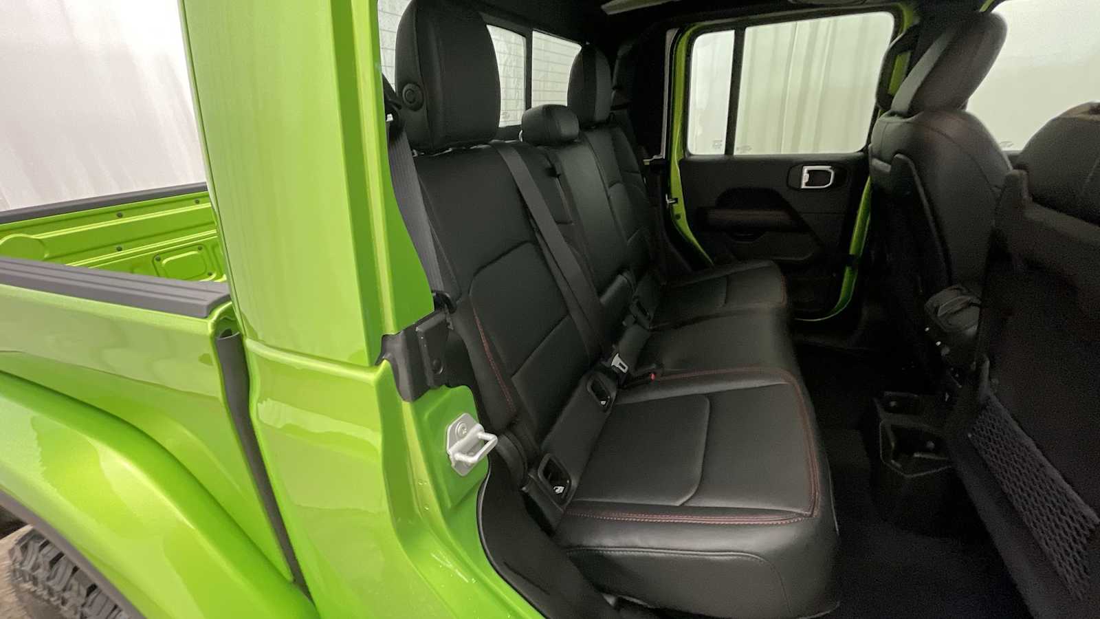 Thumbnail: 2026 Jeep Gladiator - 11