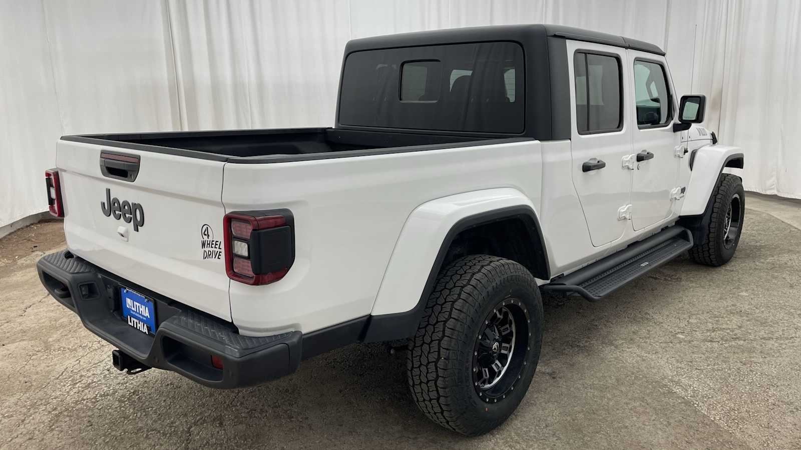 Thumbnail: 2023 Jeep Gladiator - 34