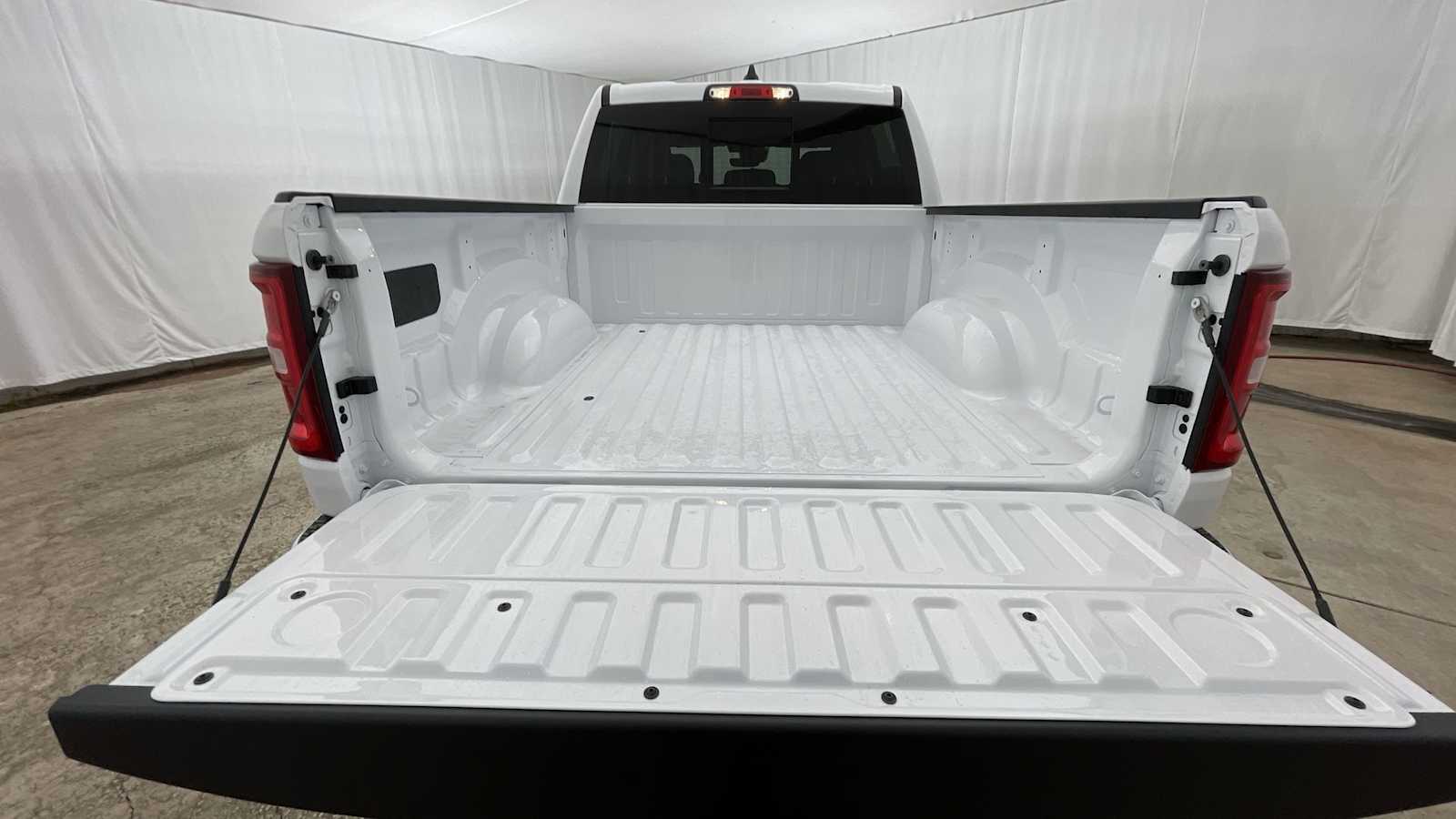 Thumbnail: 2026 RAM 1500 - 29