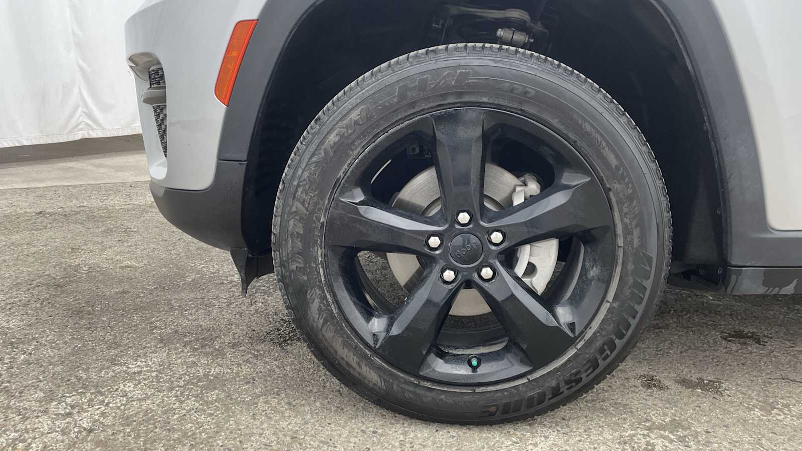 Thumbnail: 2024 Jeep Grand Cherokee - 39