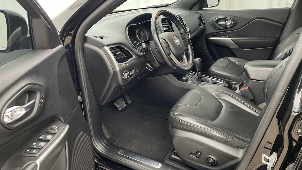 Used 2020 Jeep Cherokee Limited SUV