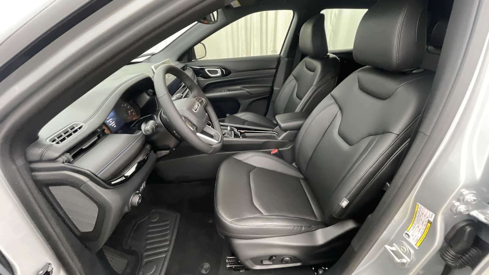 Thumbnail: 2026 Jeep Compass - 5