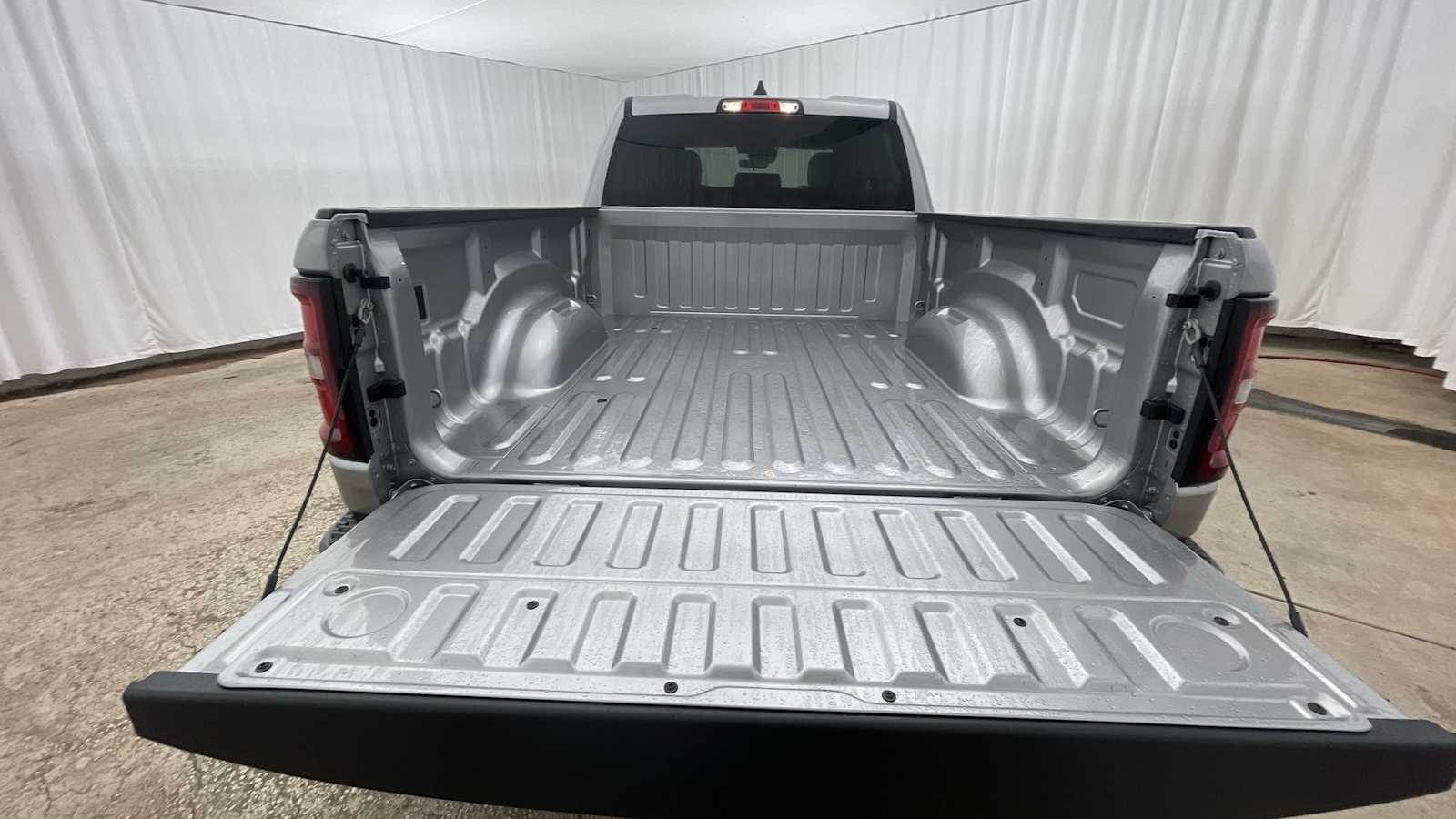 Thumbnail: 2025 RAM 1500 - 26