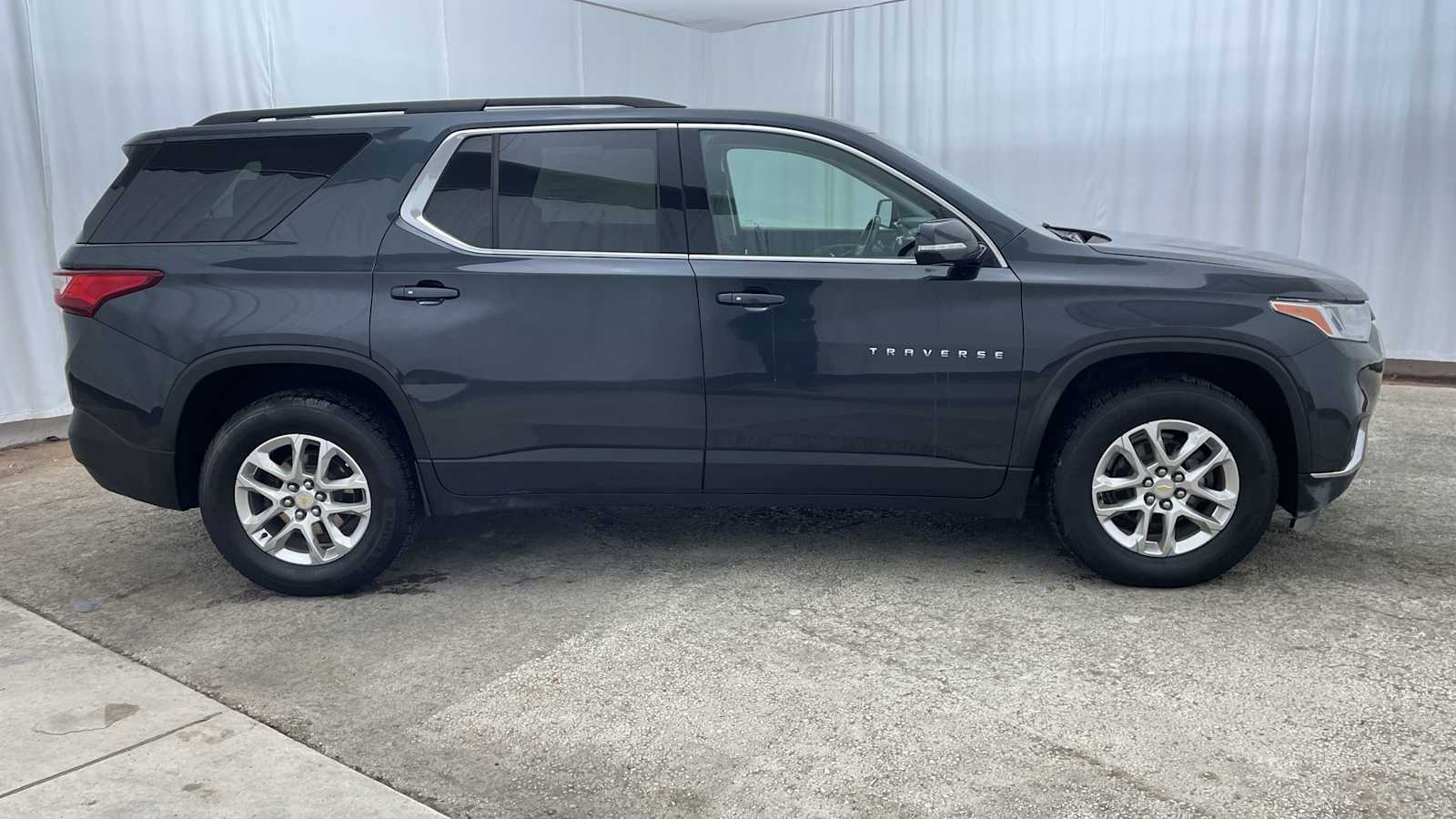 Thumbnail: 2020 Chevrolet Traverse - 36