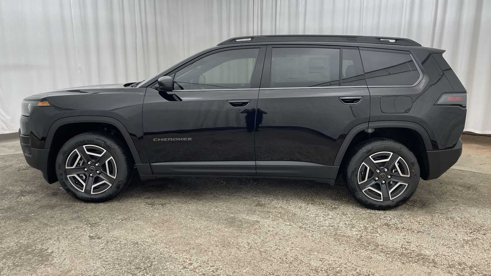 Thumbnail: 2026 Jeep Cherokee - 29