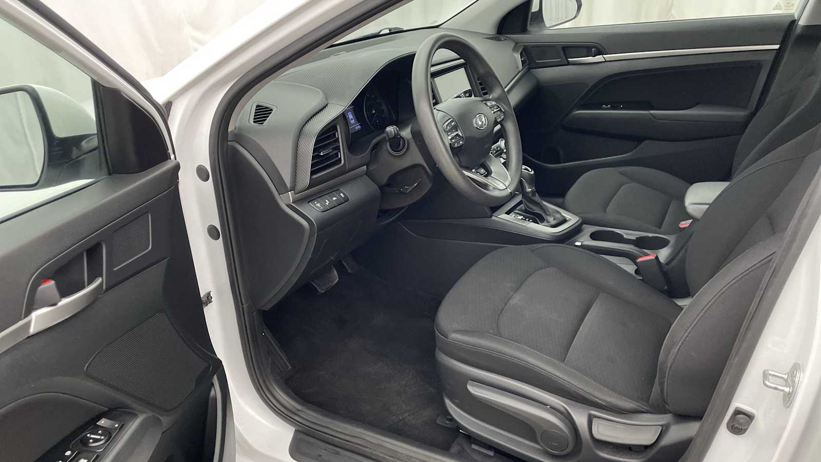 Thumbnail: 2020 Hyundai Elantra - 2