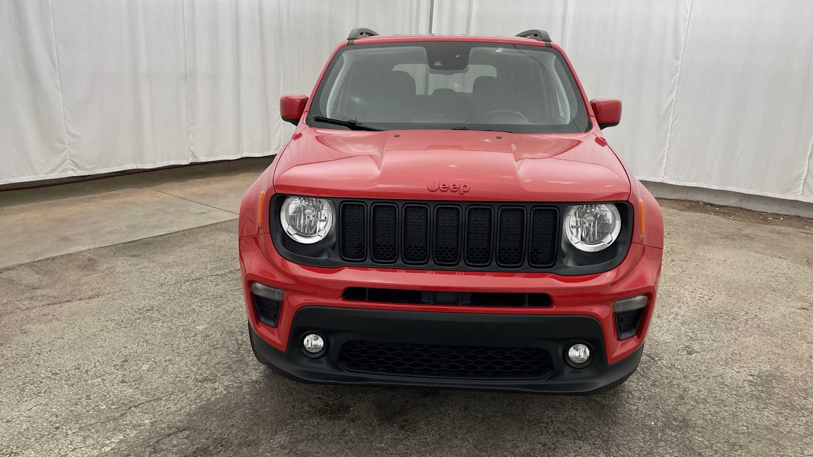 Thumbnail: 2022 Jeep Renegade - 36
