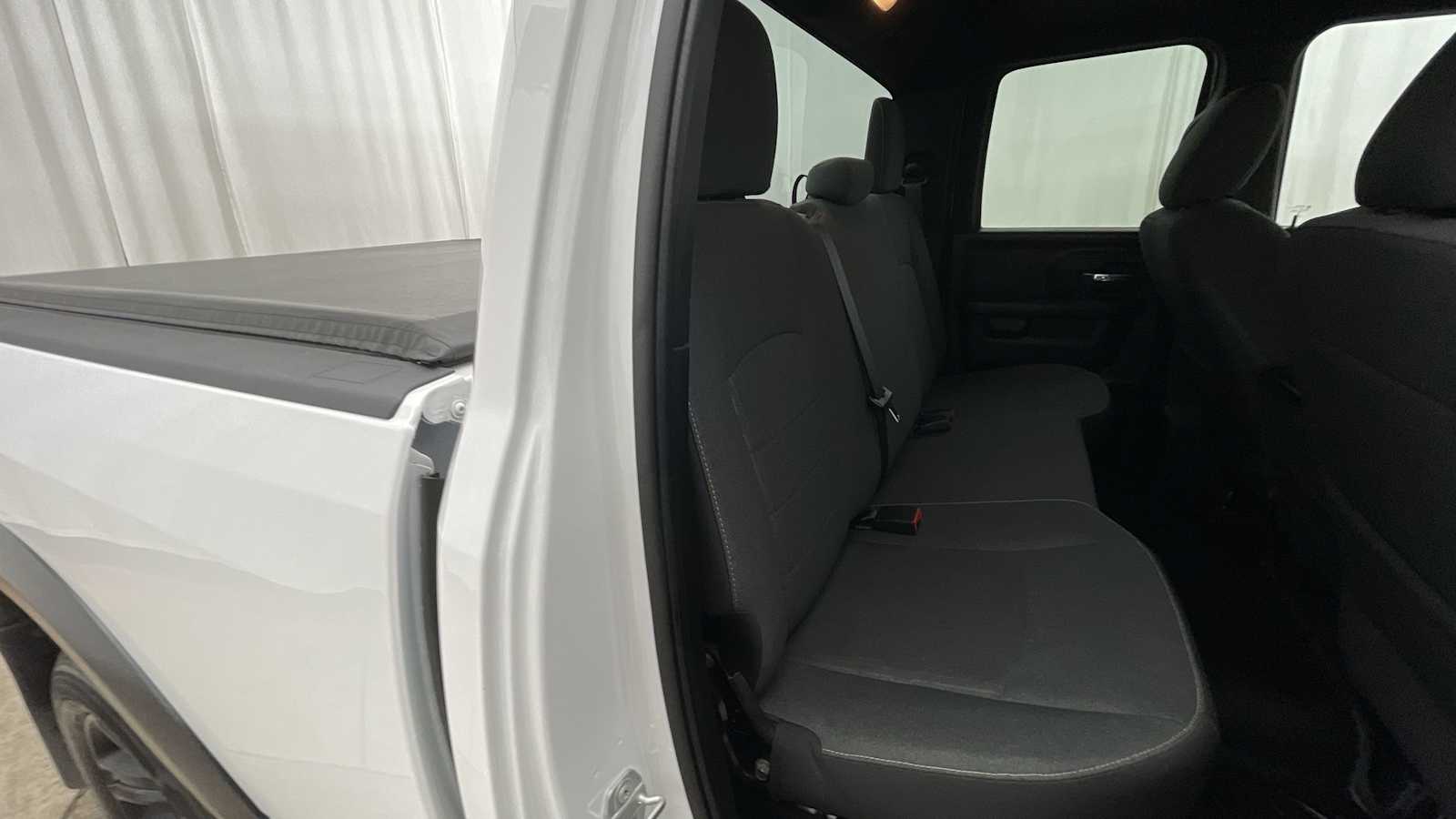 Thumbnail: 2022 RAM 1500 Classic - 9