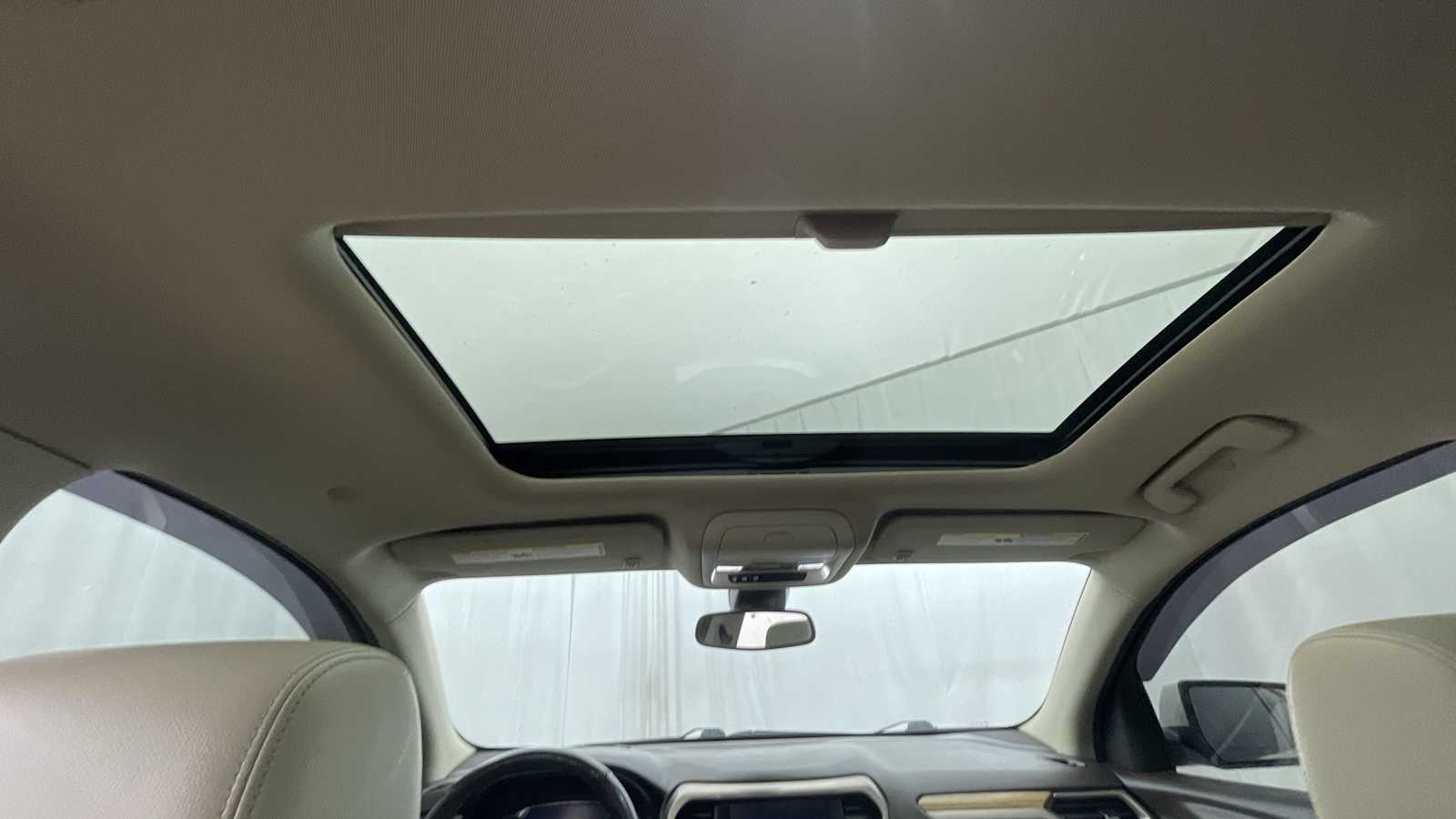 Thumbnail: 2017 GMC Acadia - 9