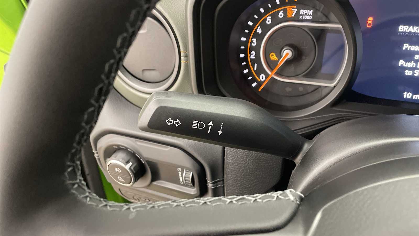 Thumbnail: 2025 Jeep Gladiator - 17