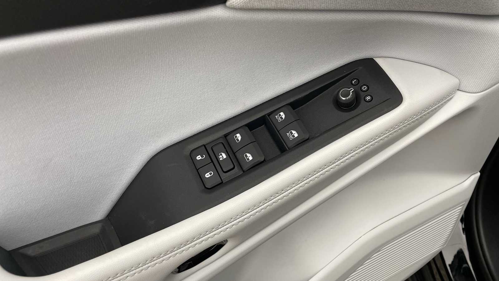 Thumbnail: 2026 Jeep Cherokee - 6