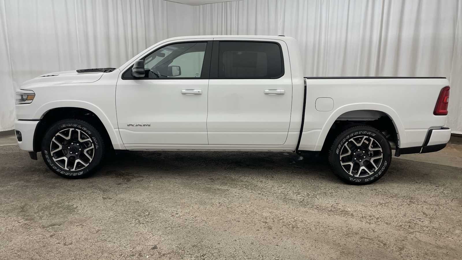 Thumbnail: 2026 RAM 1500 - 33