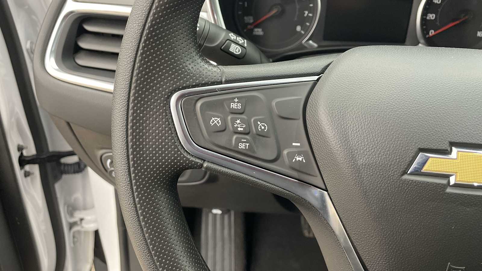 Thumbnail: 2024 Chevrolet Equinox - 12