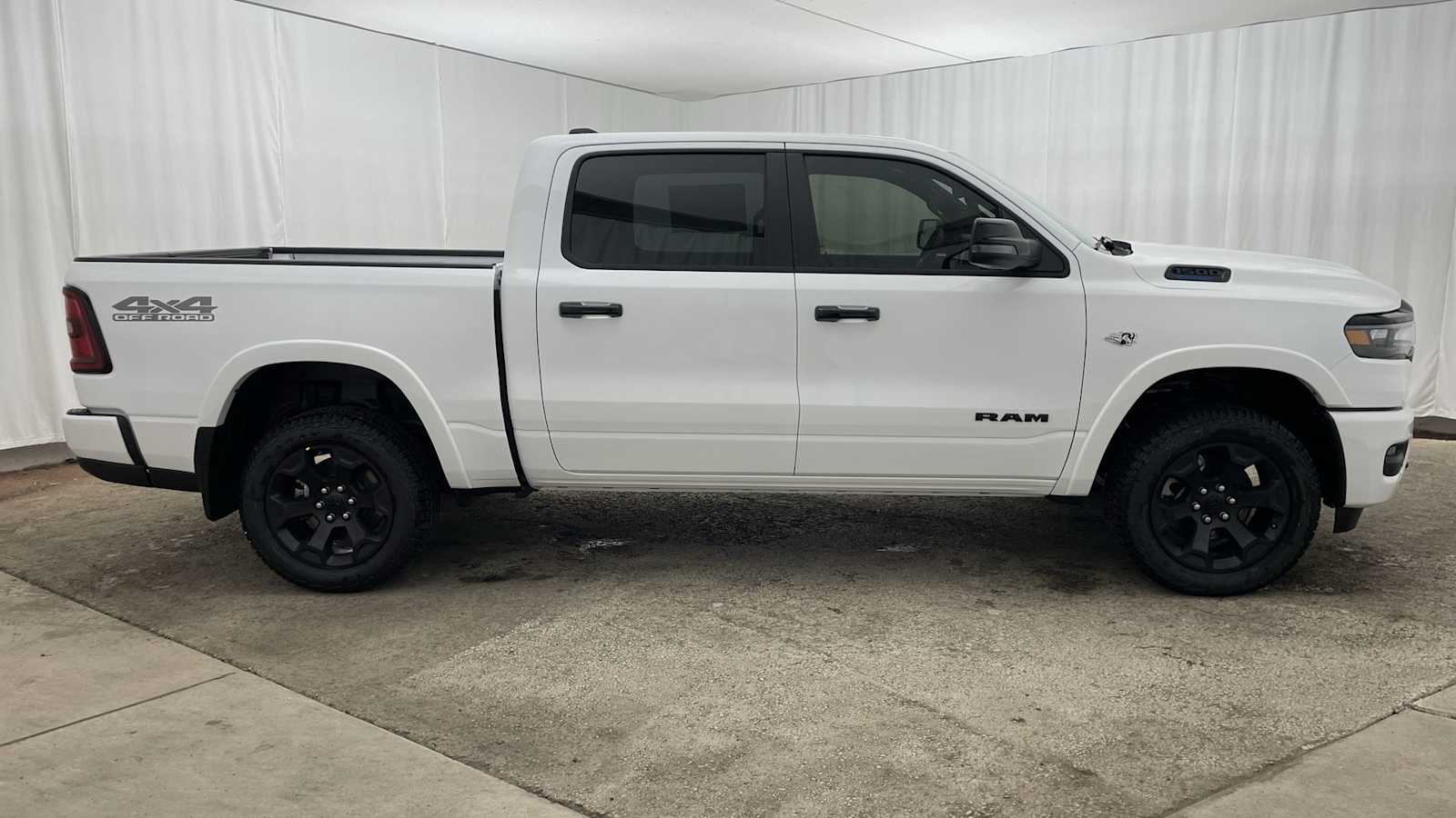 Thumbnail: 2026 RAM 1500 - 33