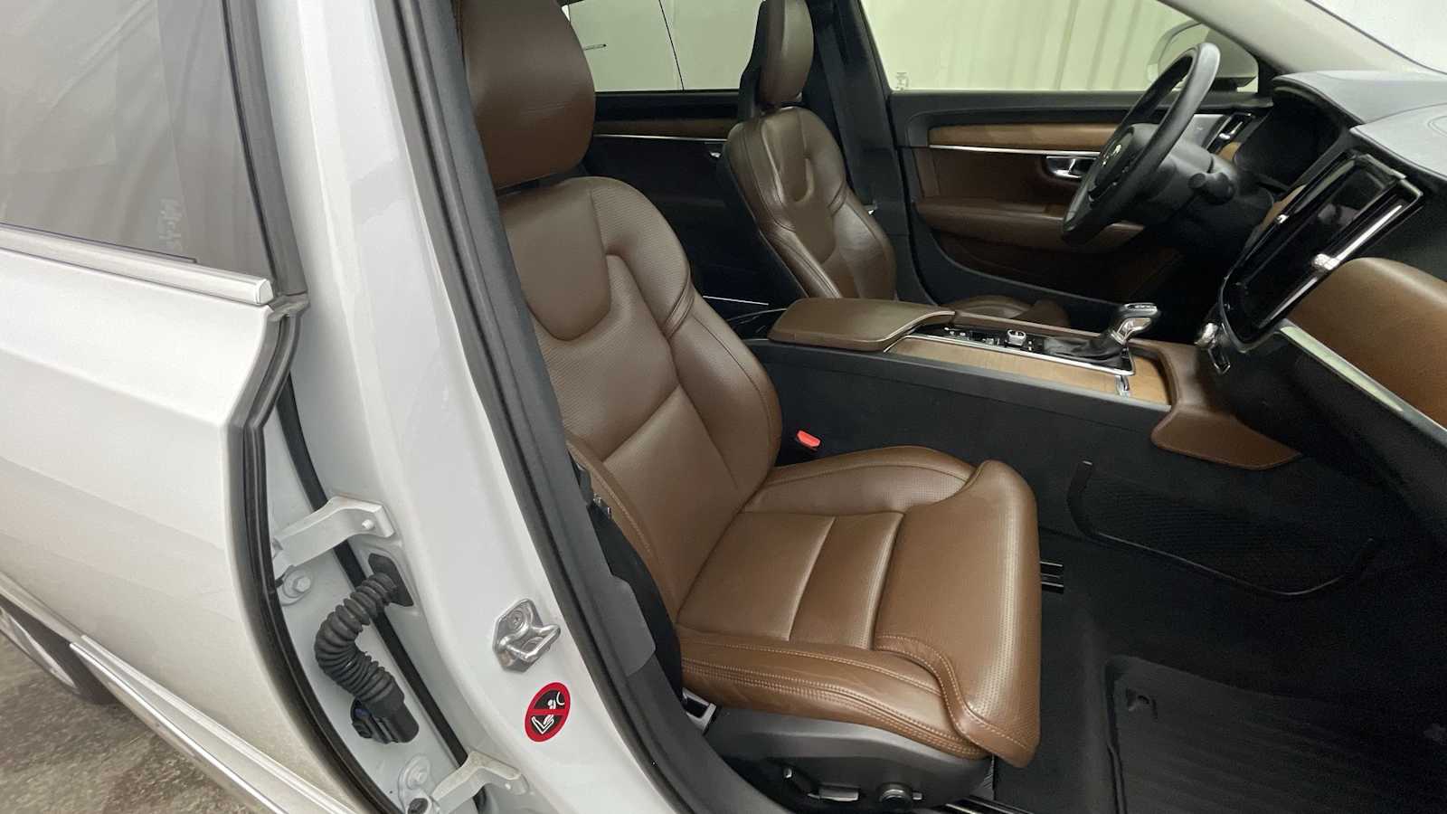 Thumbnail: 2018 Volvo S90 - 13