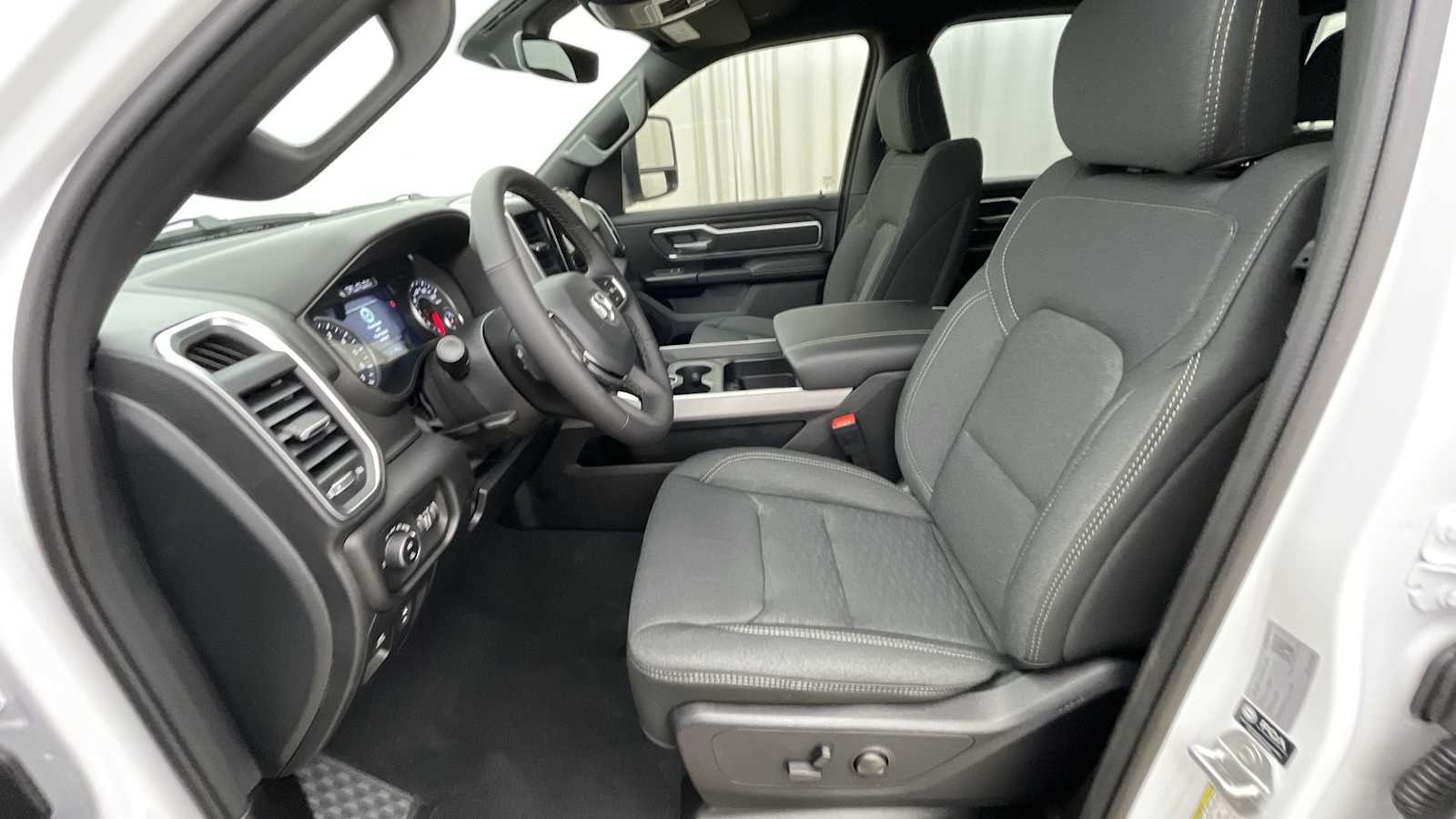 Thumbnail: 2026 RAM 1500 - 6