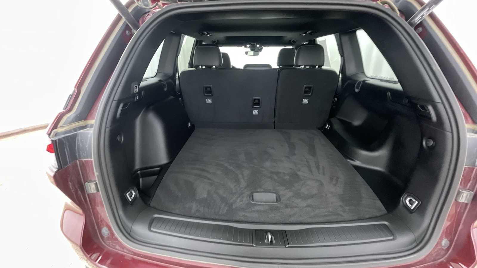 Thumbnail: 2023 Jeep Grand Cherokee - 29