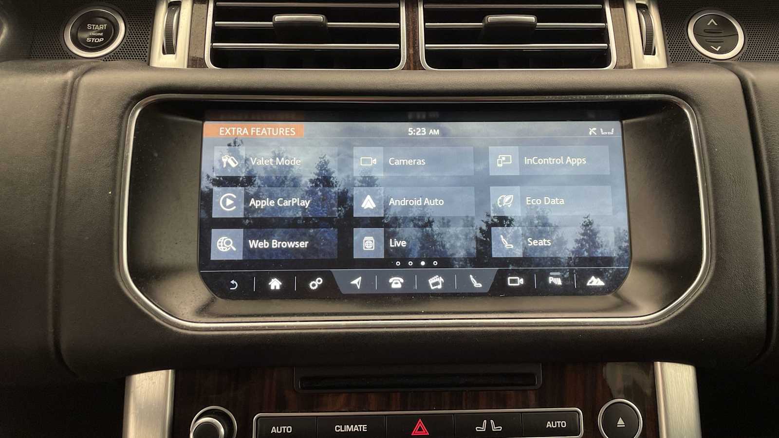 Thumbnail: 2017 Land Rover Range Rover - 26