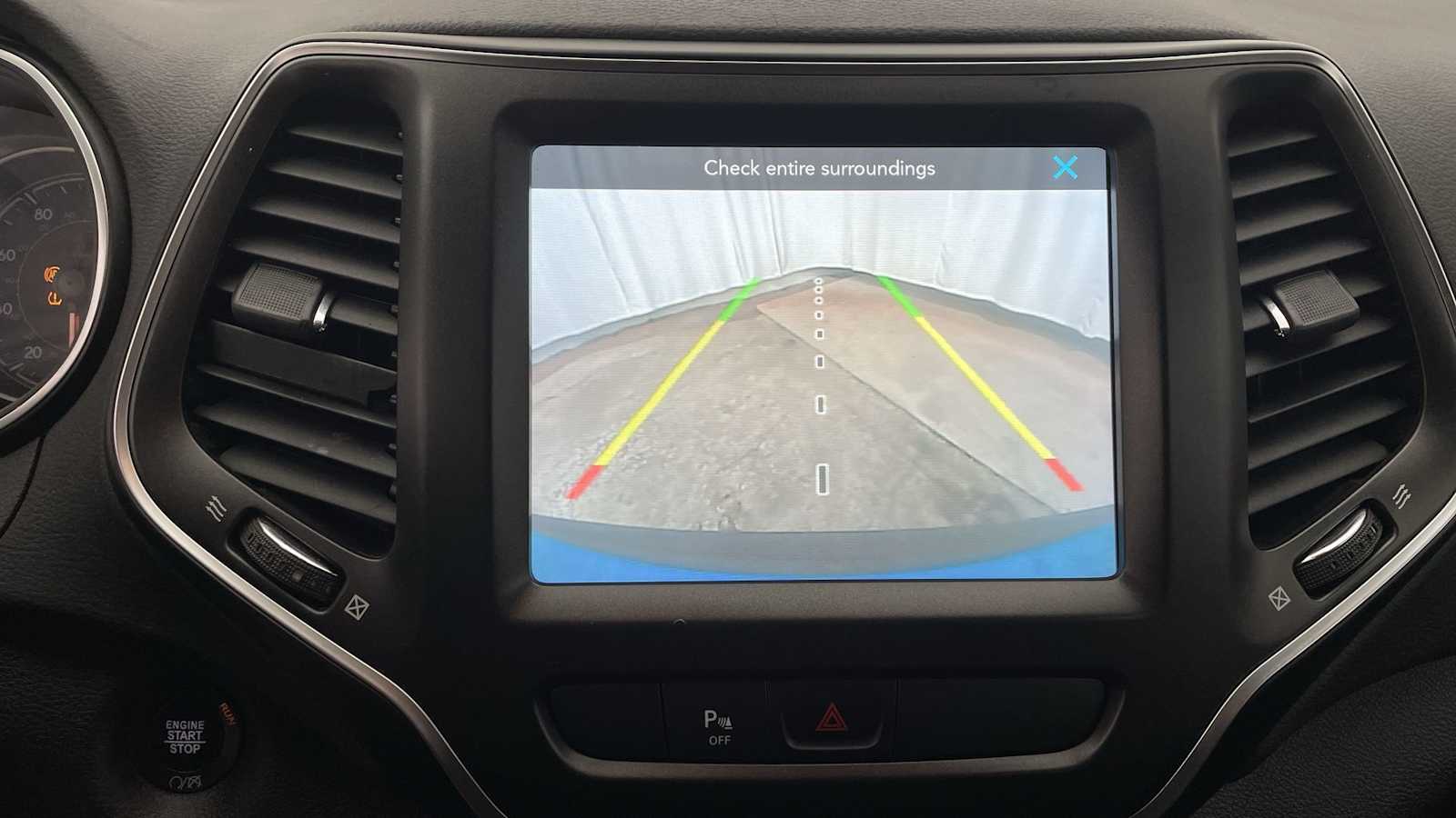 Thumbnail: 2019 Jeep Cherokee - 4