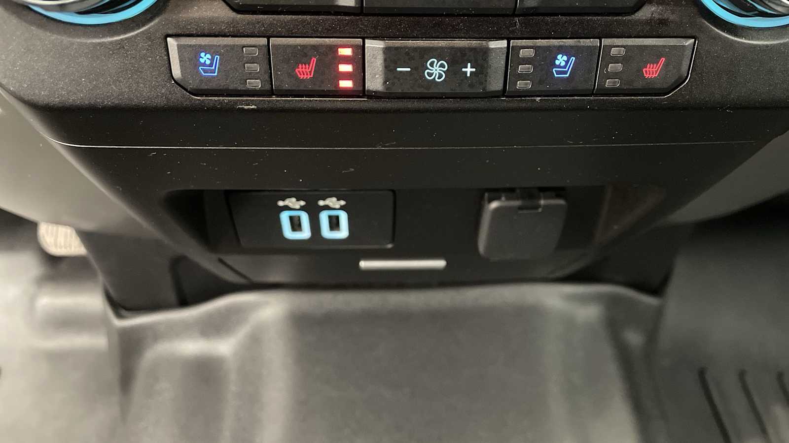 Thumbnail: 2018 Ford F-150 - 17