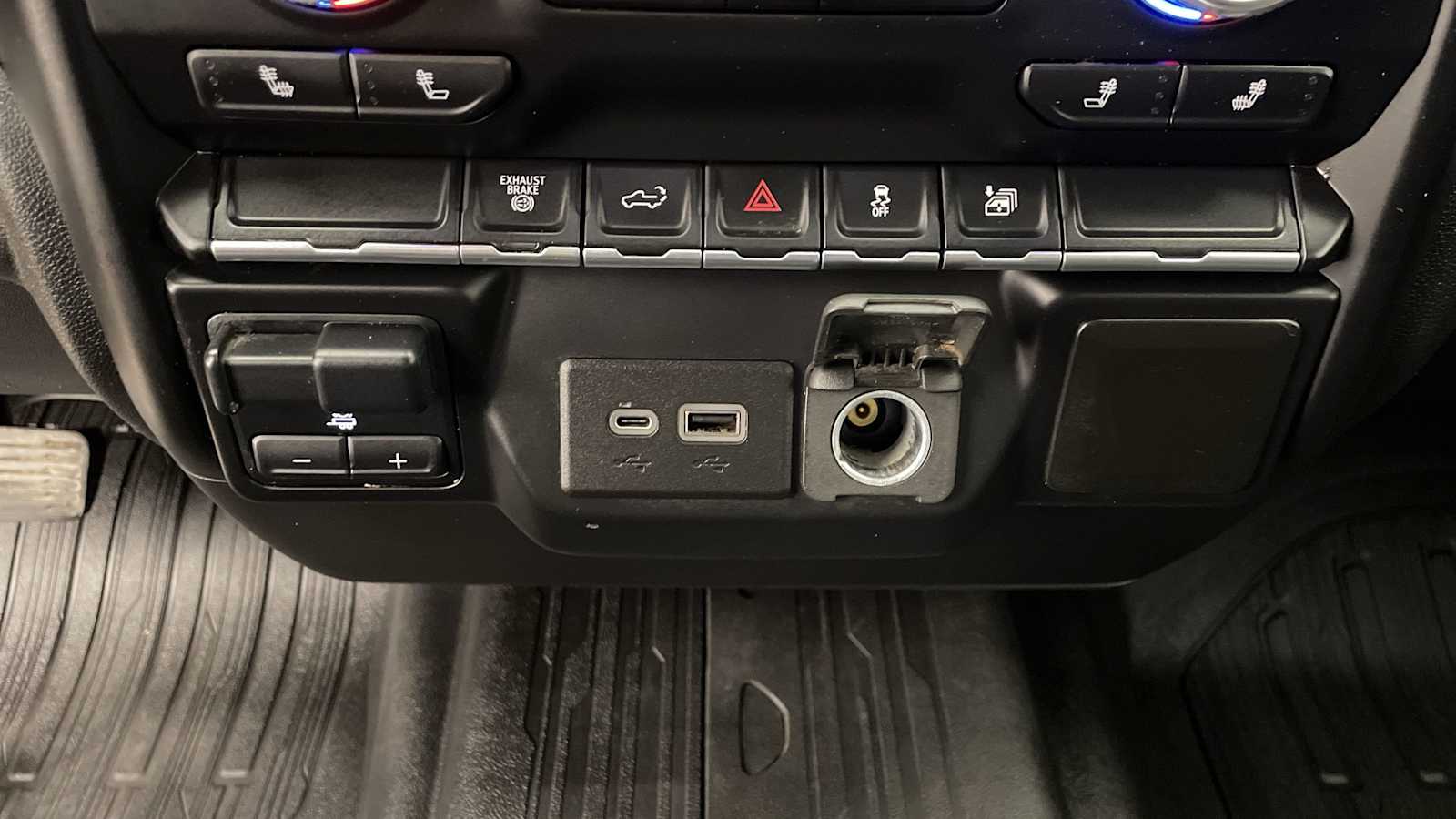 Thumbnail: 2022 GMC Sierra 2500 - 17