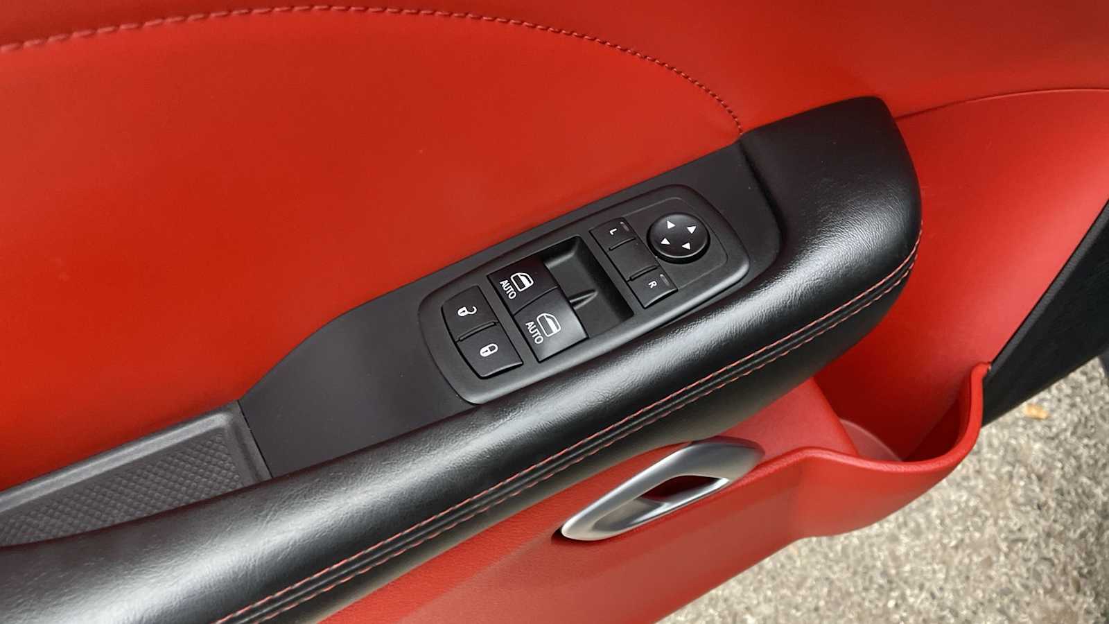 Thumbnail: 2015 Dodge Challenger - 7