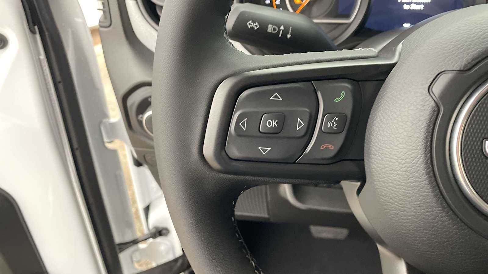 Thumbnail: 2025 Jeep Gladiator - 14