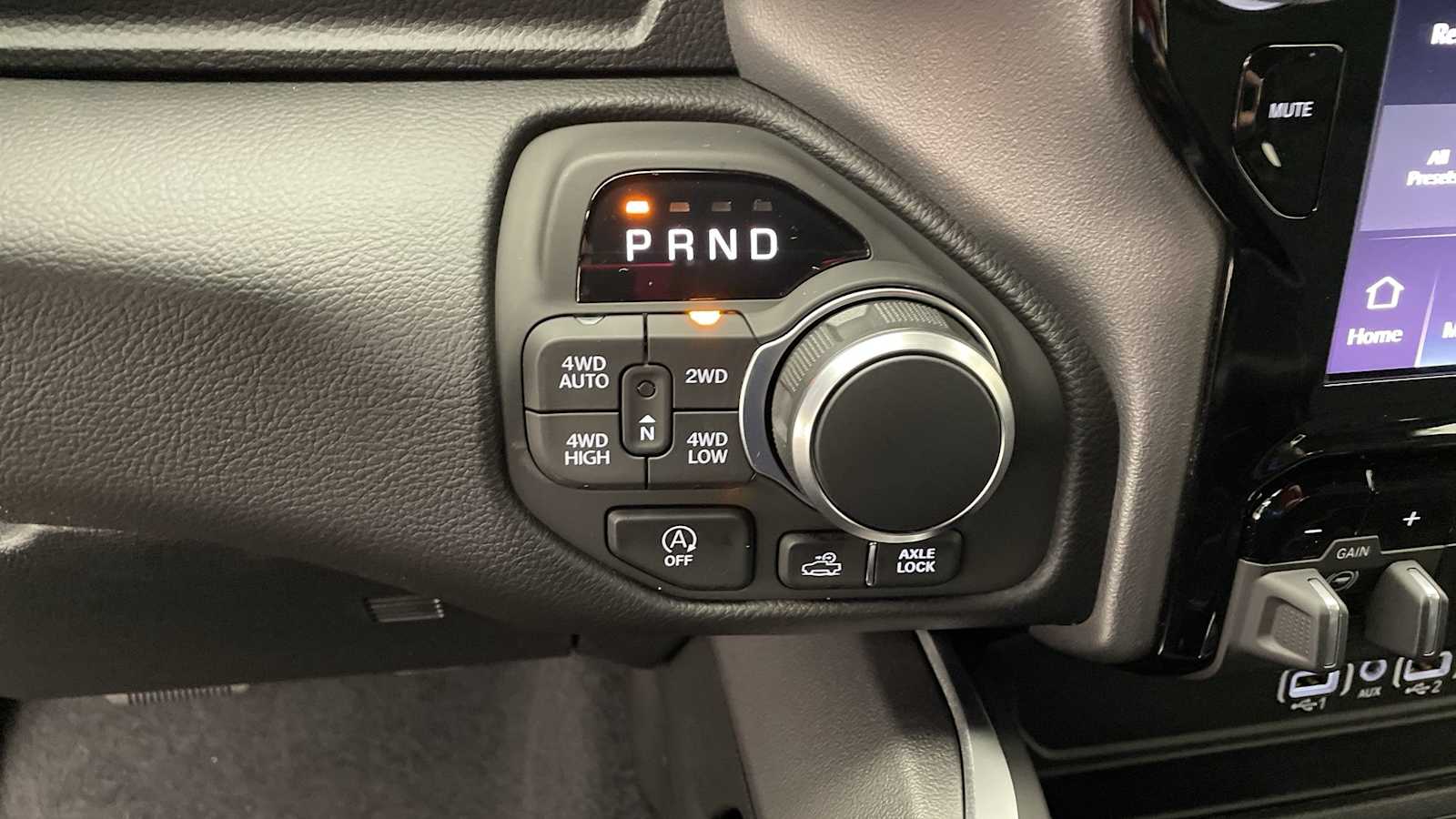 Thumbnail: 2026 RAM 1500 - 19