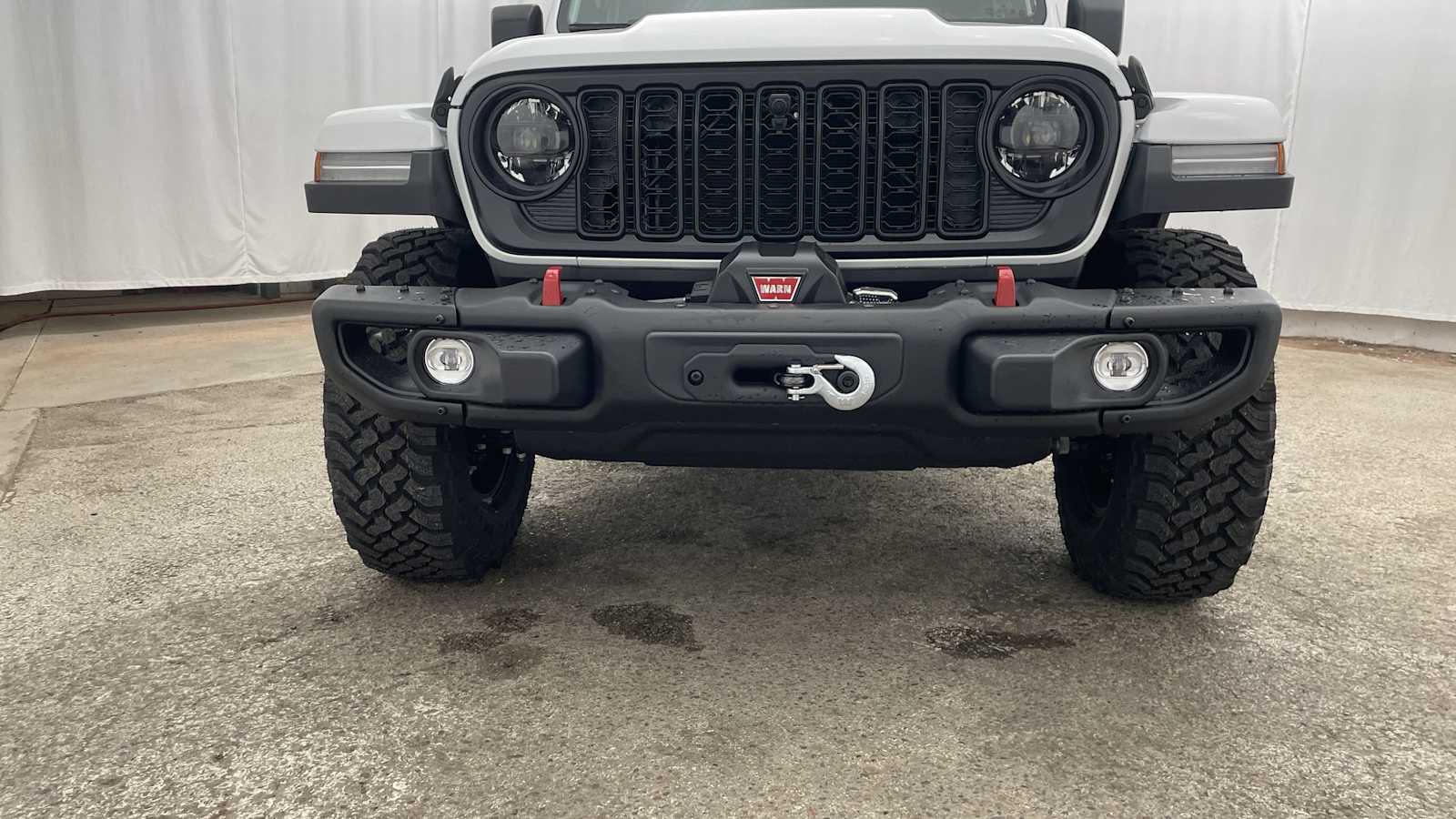 Thumbnail: 2026 Jeep Gladiator - 40