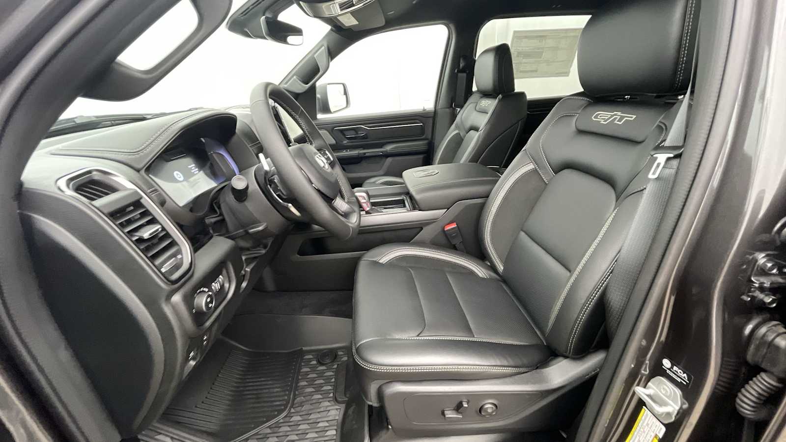 Thumbnail: 2025 RAM 1500 - 6