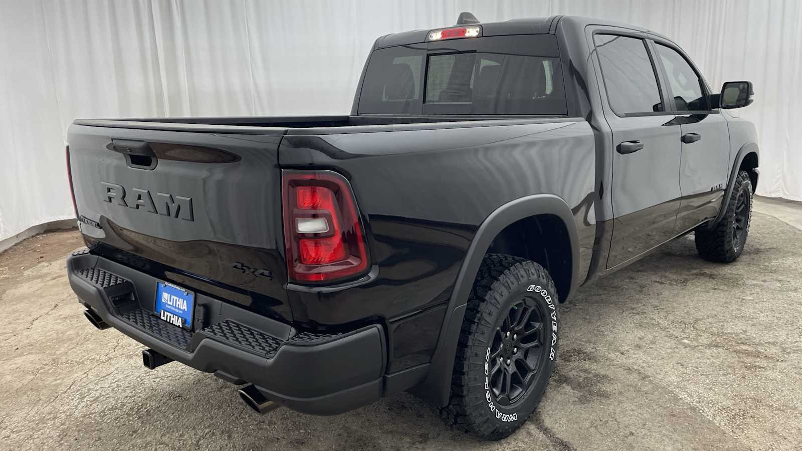 Thumbnail: 2026 RAM 1500 - 33