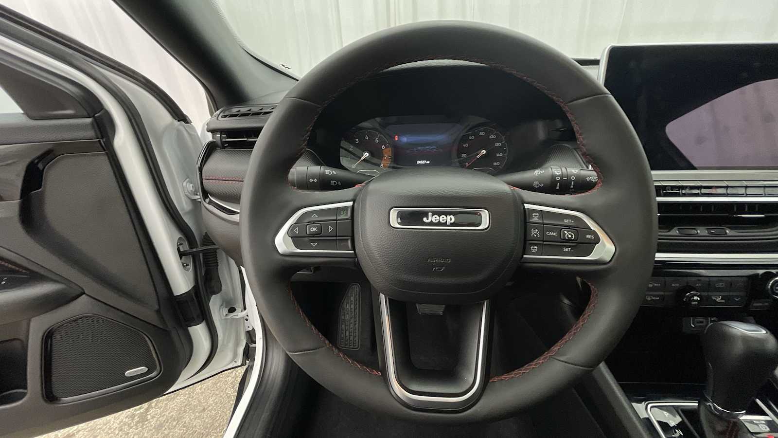 Thumbnail: 2023 Jeep Compass - 13