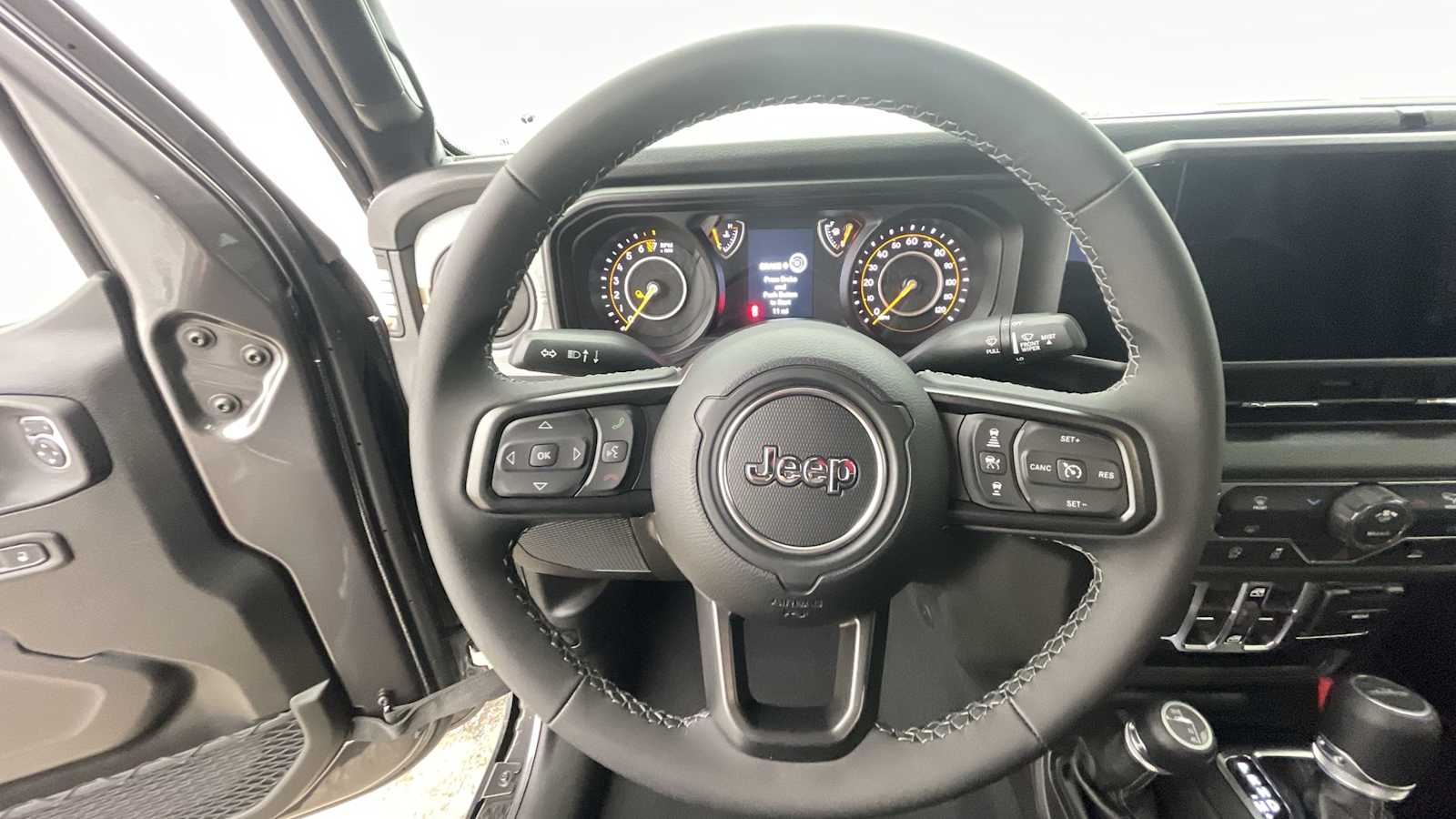 Thumbnail: 2026 Jeep Gladiator - 13