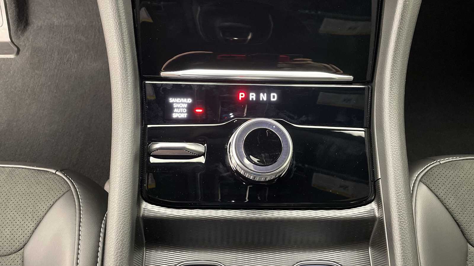 Thumbnail: 2026 Jeep Grand Cherokee - 21