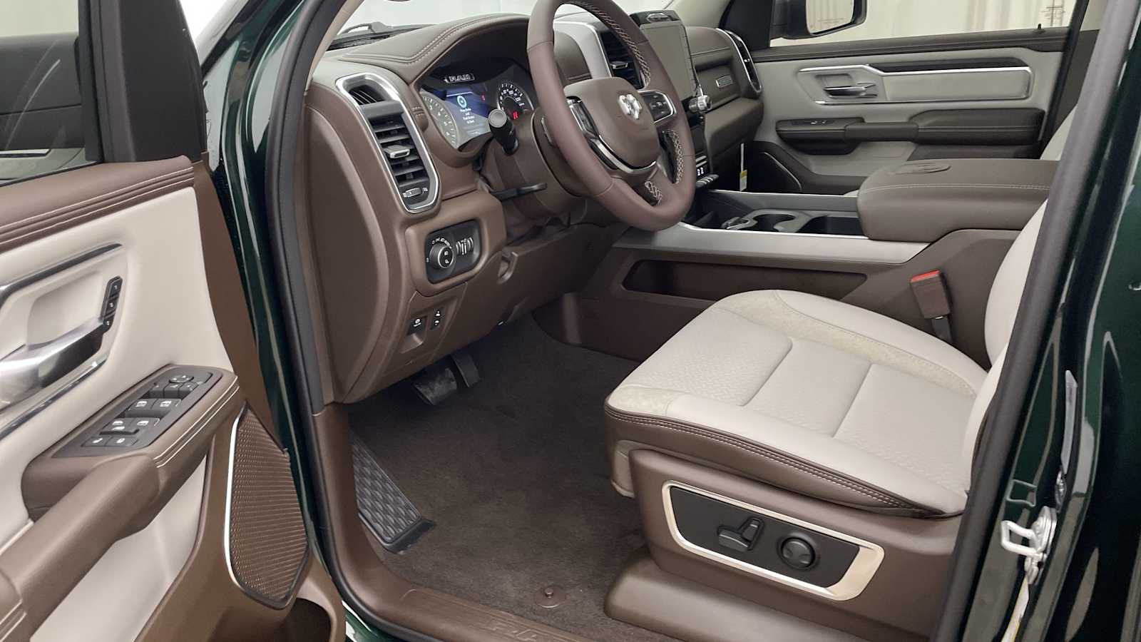 Thumbnail: 2026 RAM 1500 - 3