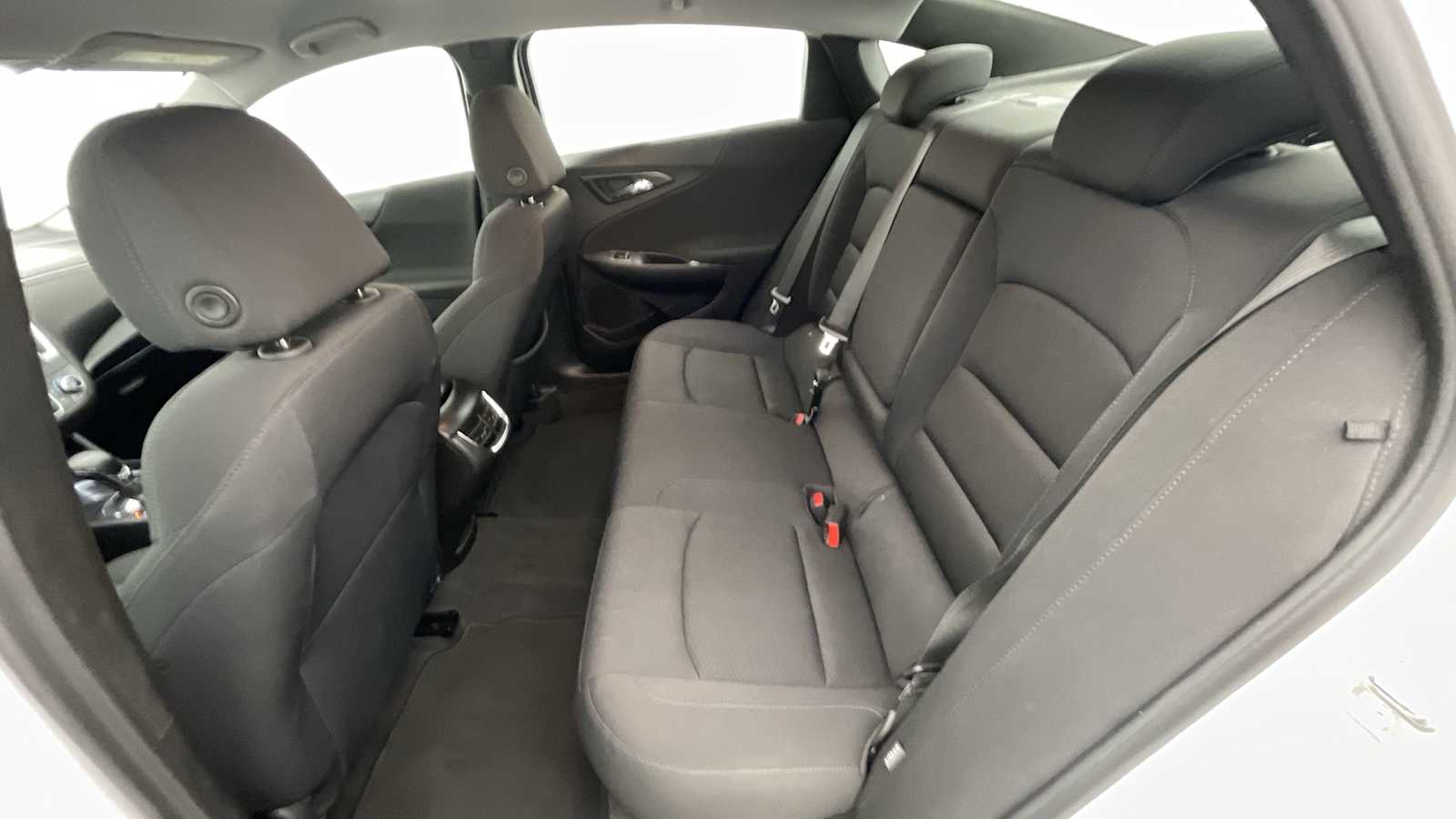 Thumbnail: 2023 Chevrolet Malibu - 8