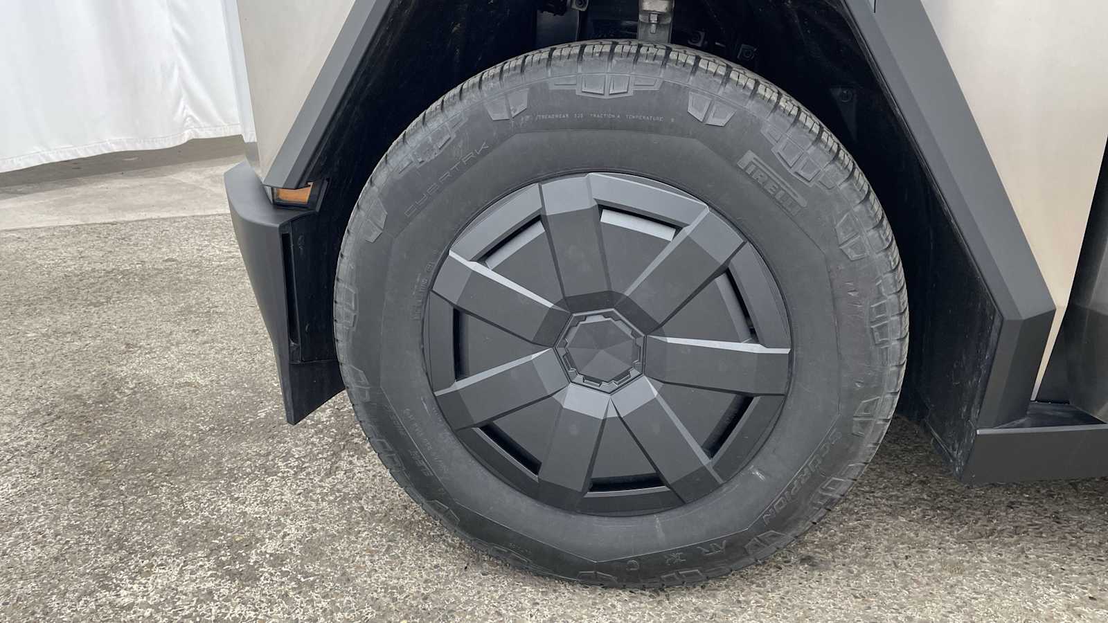 Thumbnail: 2024 Tesla Cybertruck - 34