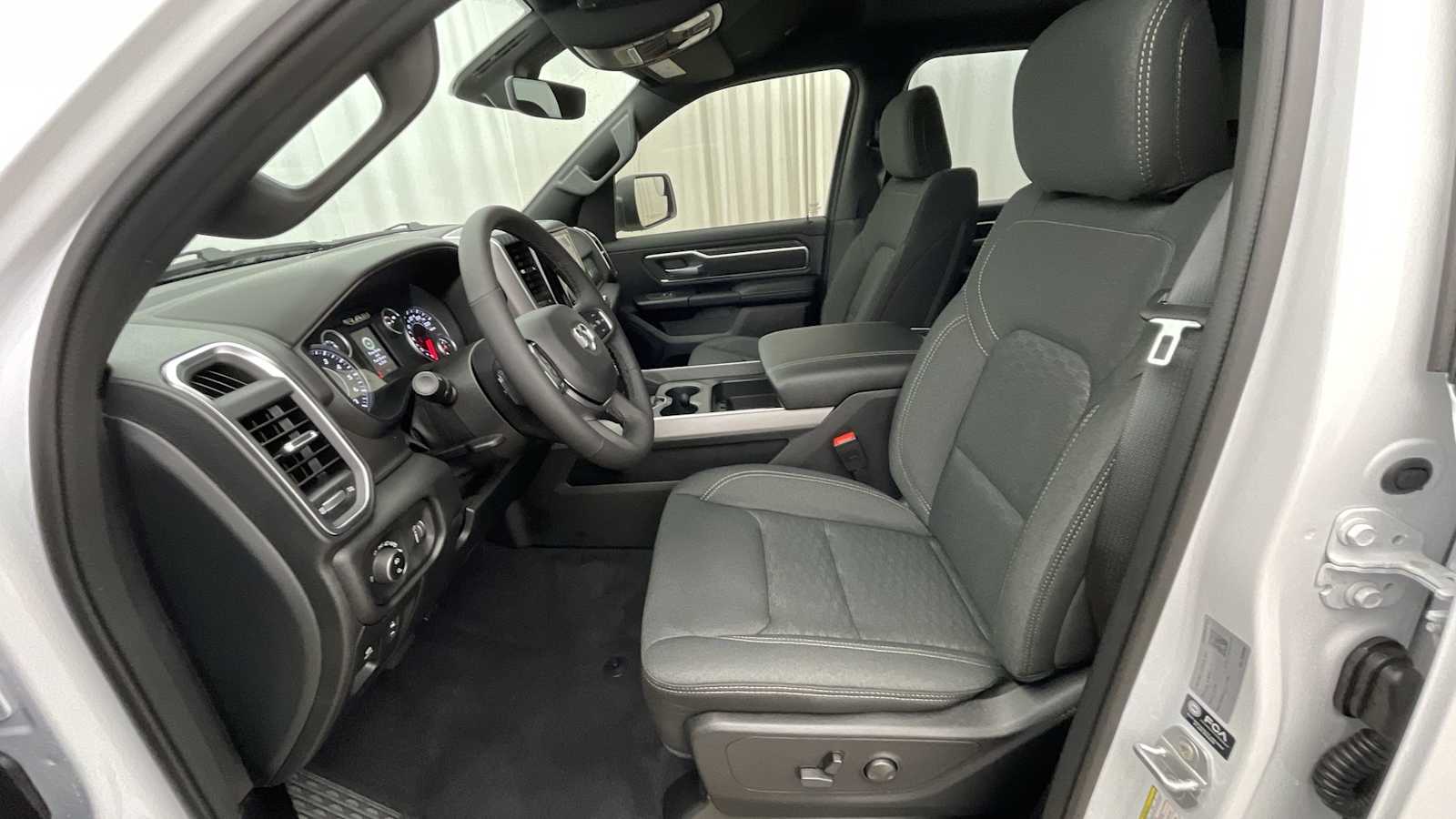 Thumbnail: 2026 RAM 1500 - 5