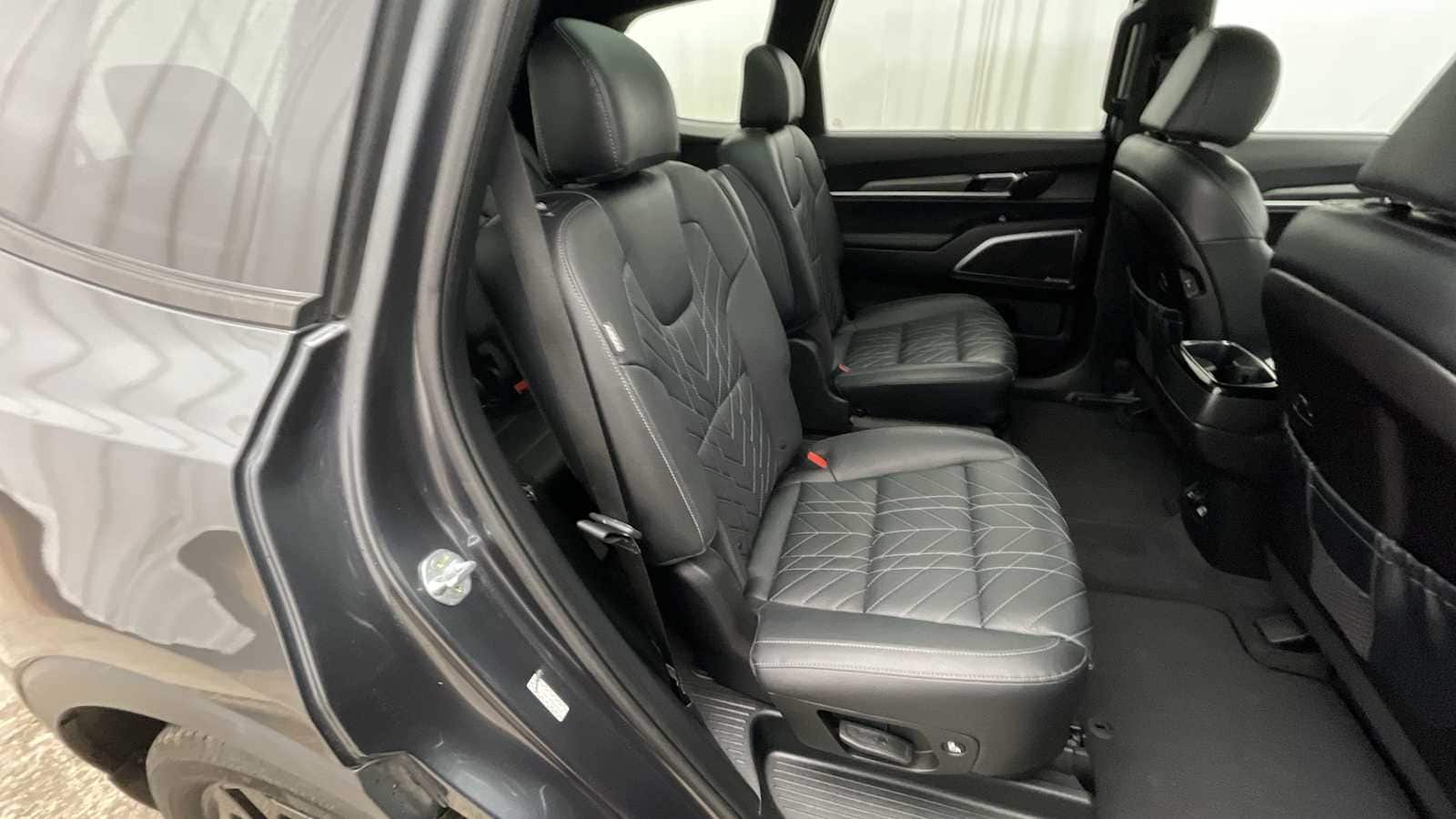 Thumbnail: 2023 Kia Telluride - 11