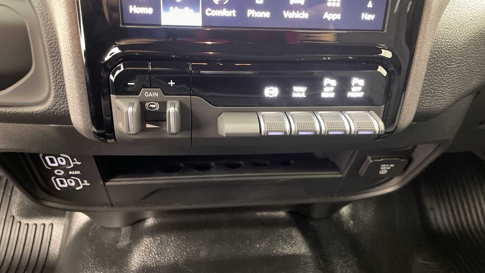 Thumbnail: 2026 RAM 3500 - 23