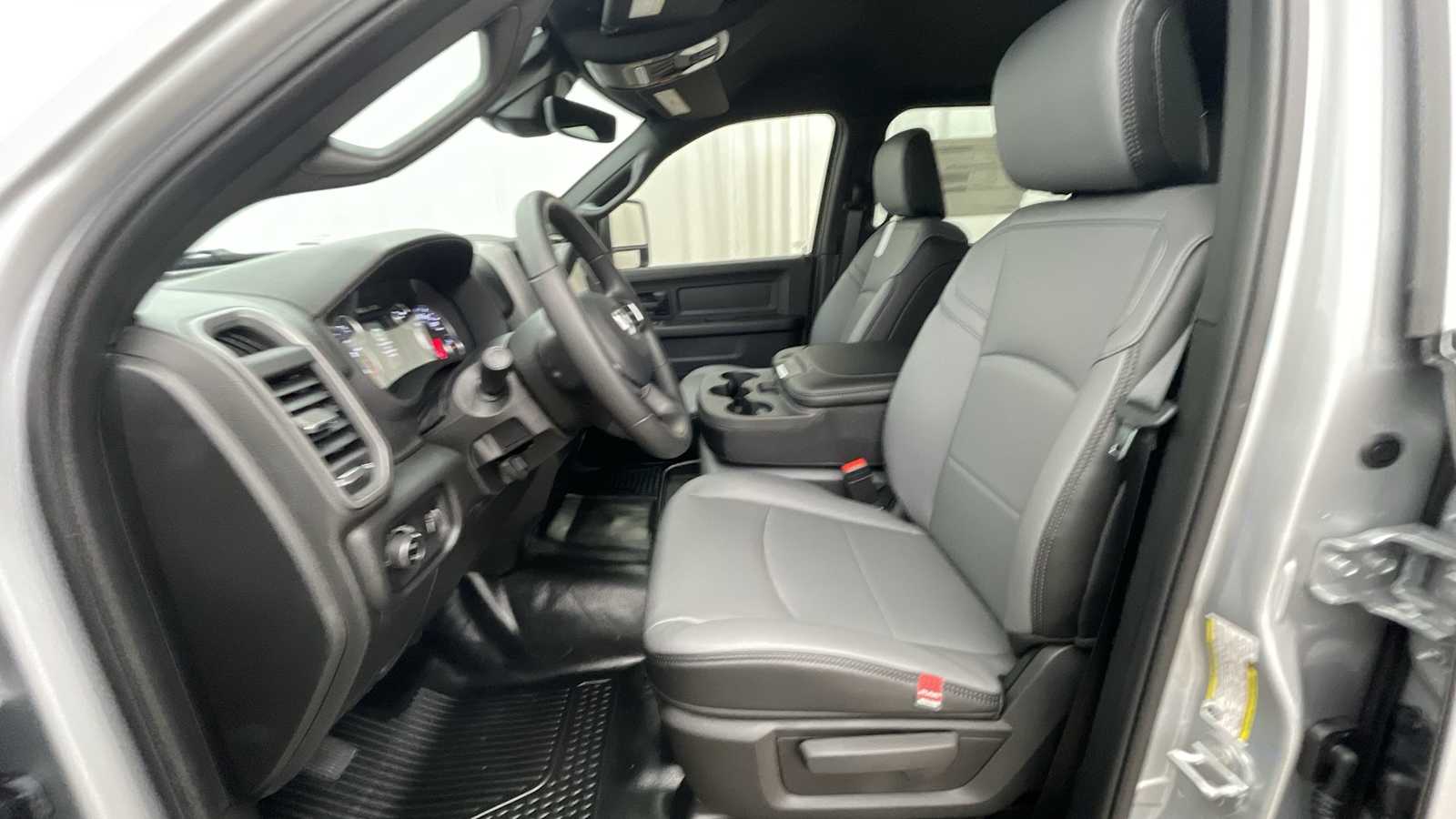 Thumbnail: 2026 RAM 3500 - 6