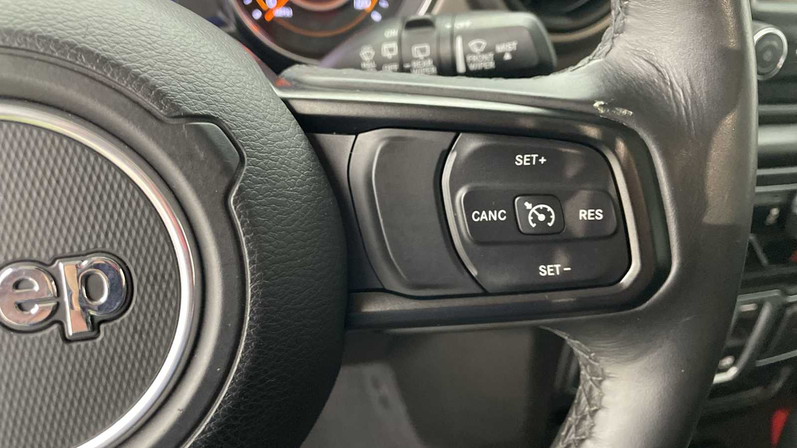 Thumbnail: 2020 Jeep Wrangler - 14