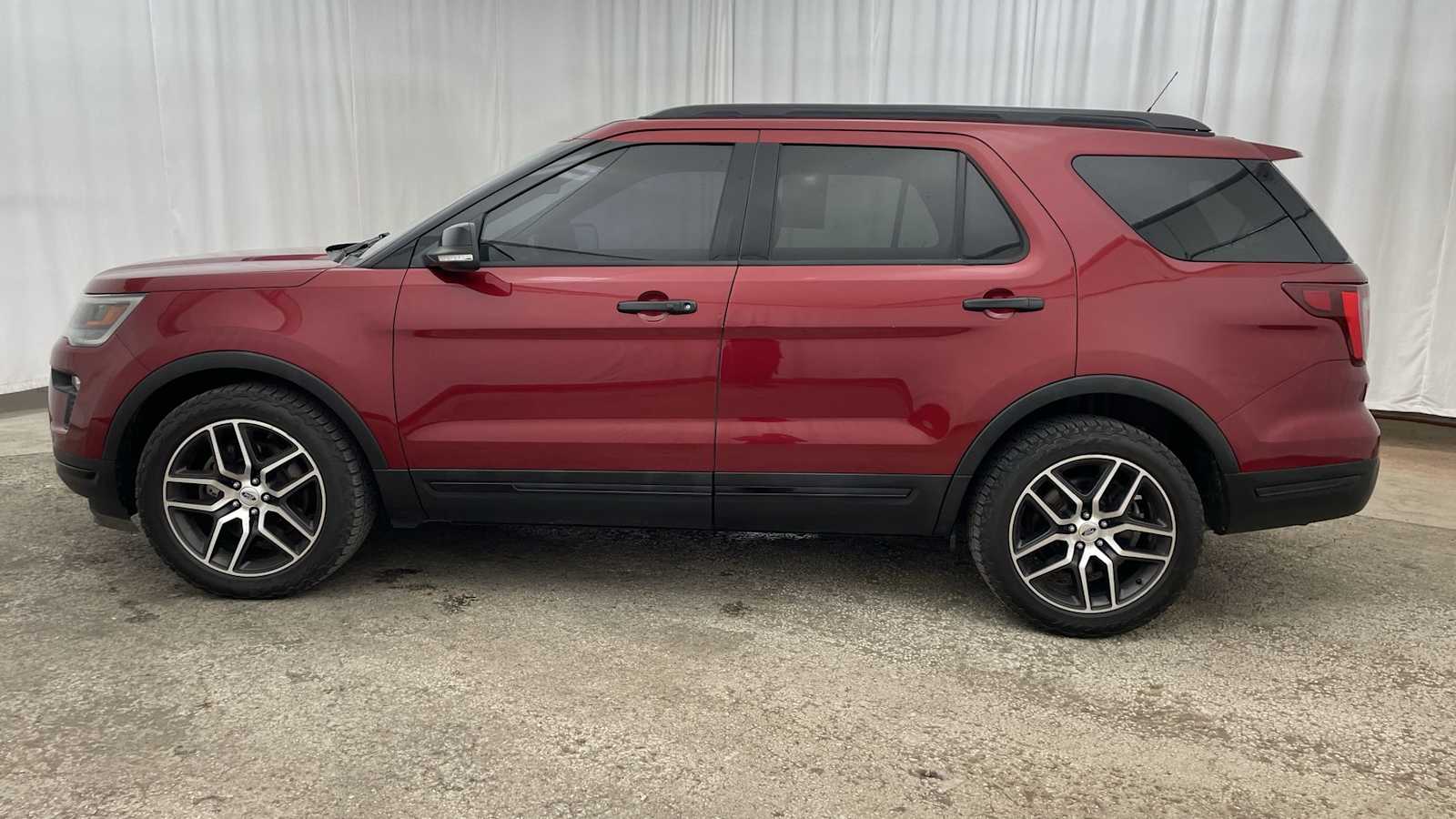 Thumbnail: 2019 Ford Explorer - 33
