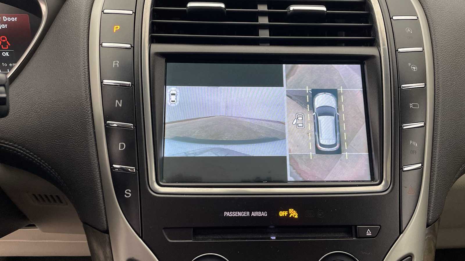 Thumbnail: 2019 Lincoln Nautilus - 5