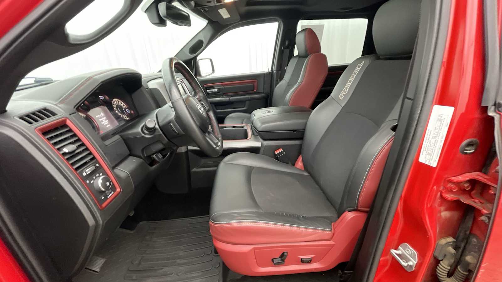 Thumbnail: 2015 RAM 1500 - 4