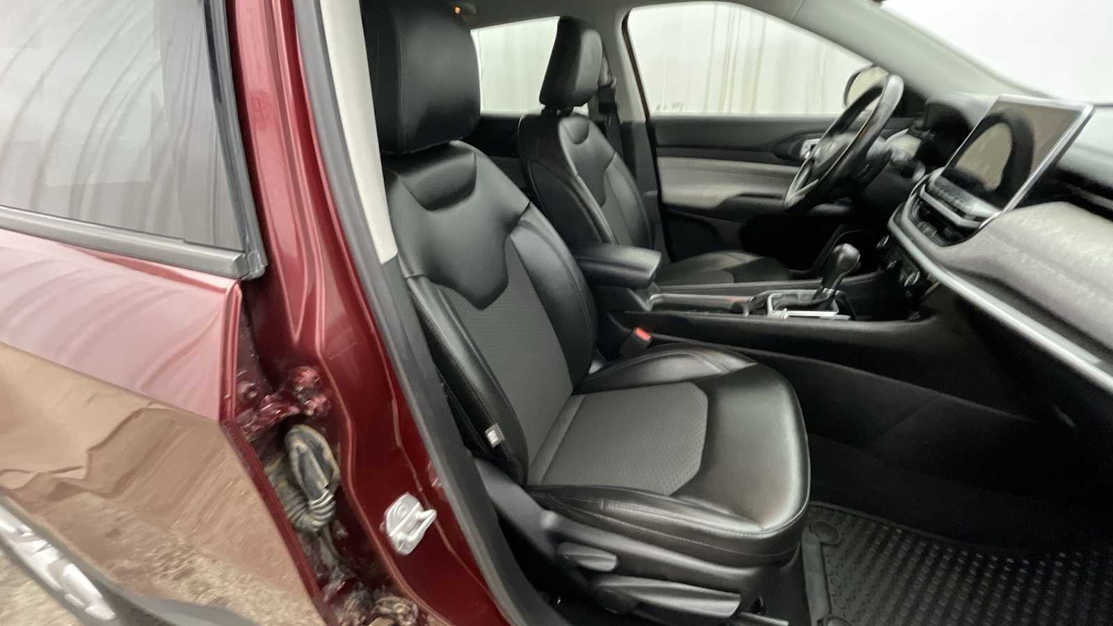 Thumbnail: 2022 Jeep Compass - 10